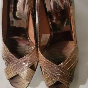 Pre-owned Mingo Snake Pattern Heels Sz 37 (7-7.5).